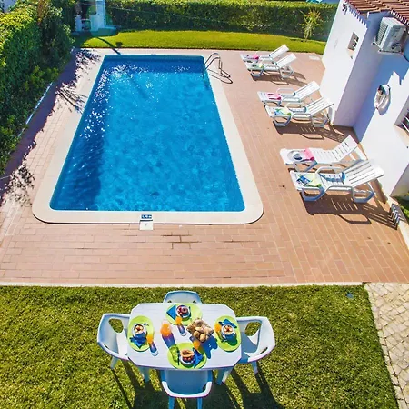 Isis Albufeira