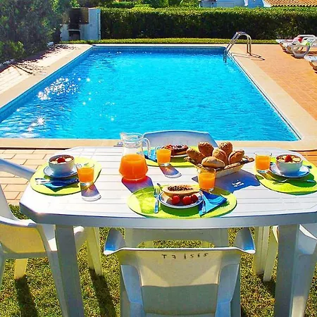 Isis Villa